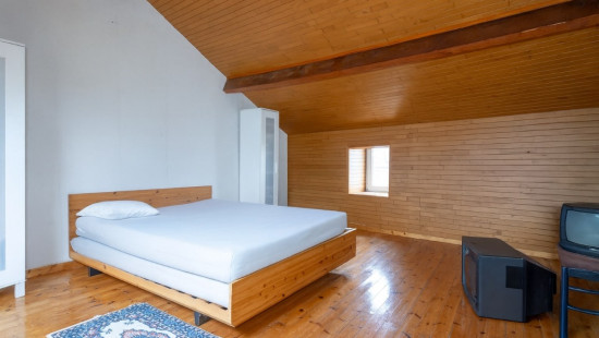 Place Faubourg - 8 - - 6840