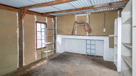 Place Faubourg - 8 - - 6840