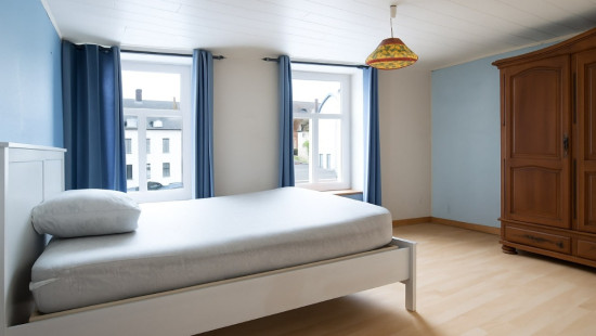 Place Faubourg - 8 - - 6840