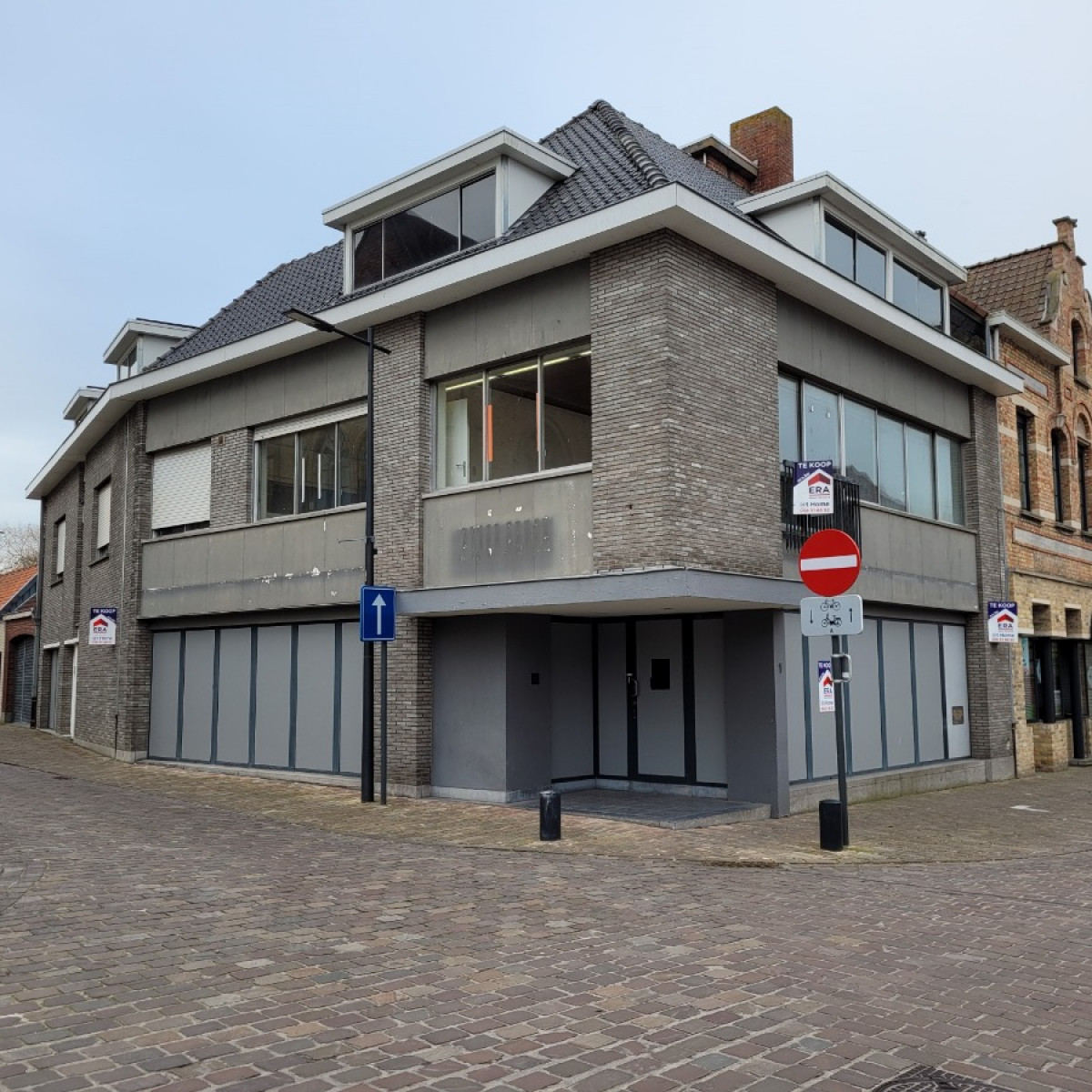 Marktstraat - 1 - - 8890