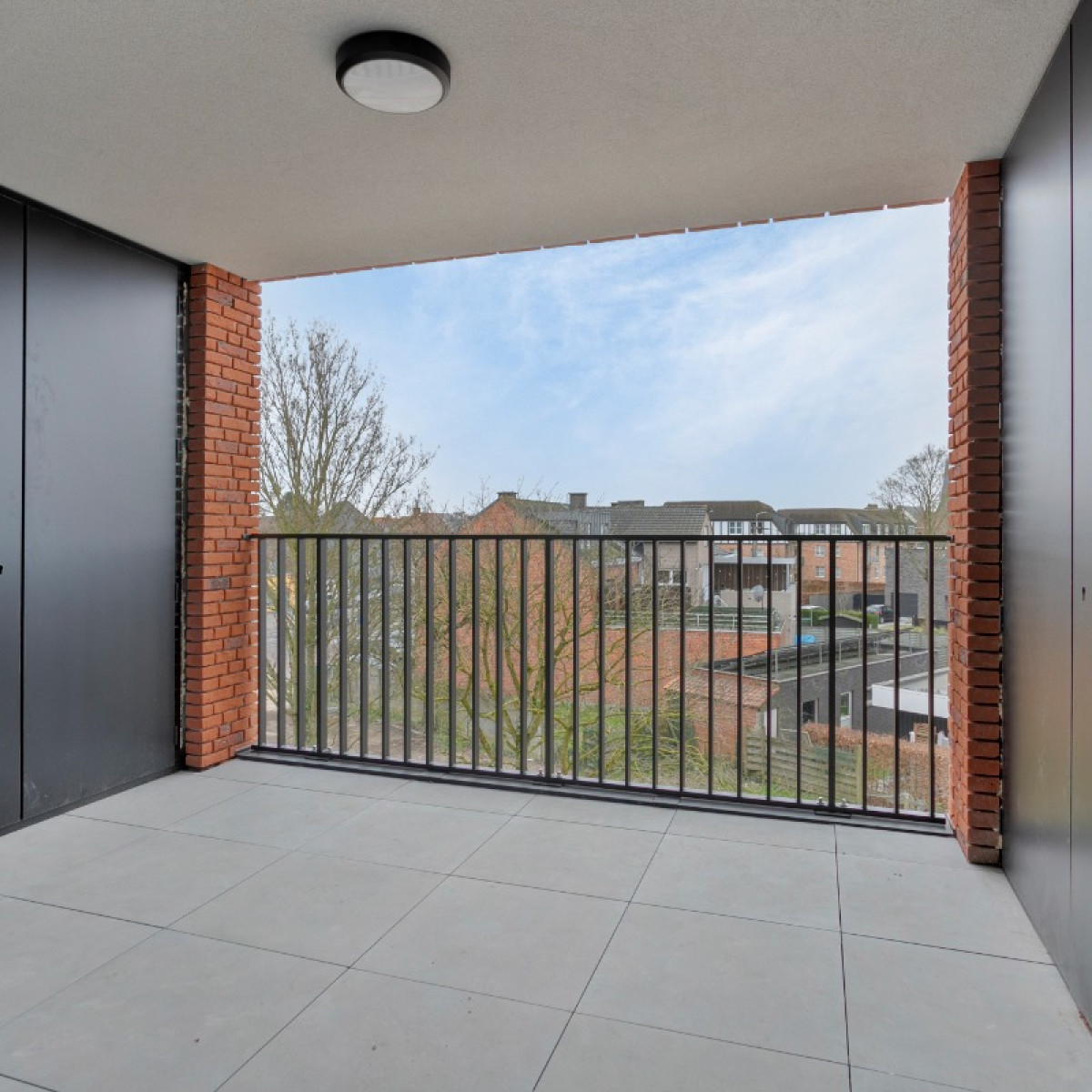 Staatsbaan - 76 - - 2.4 - 9870