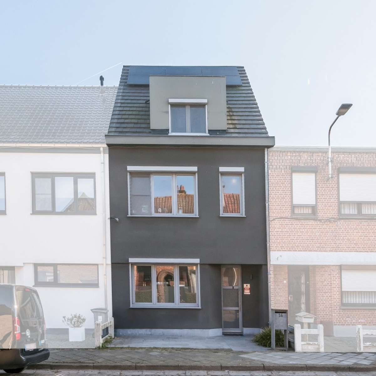 Maanstraat - 16 - - 9160