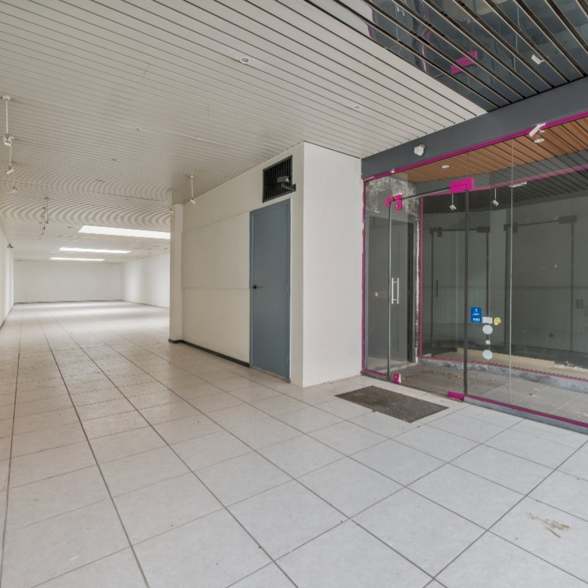 Statiestraat - 96 - - 2070