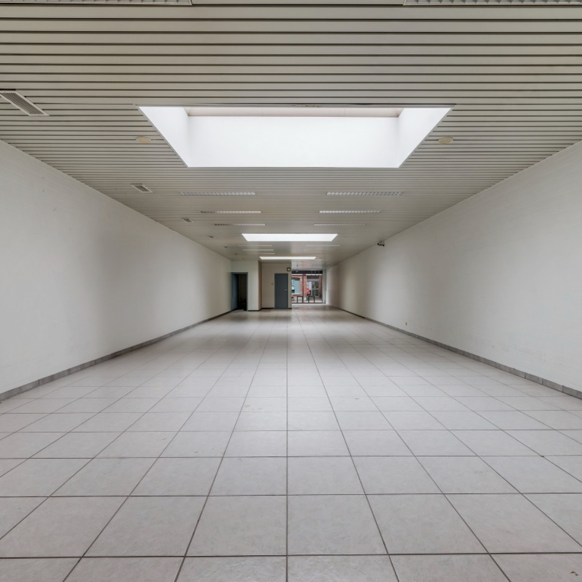Statiestraat - 96 - - 2070