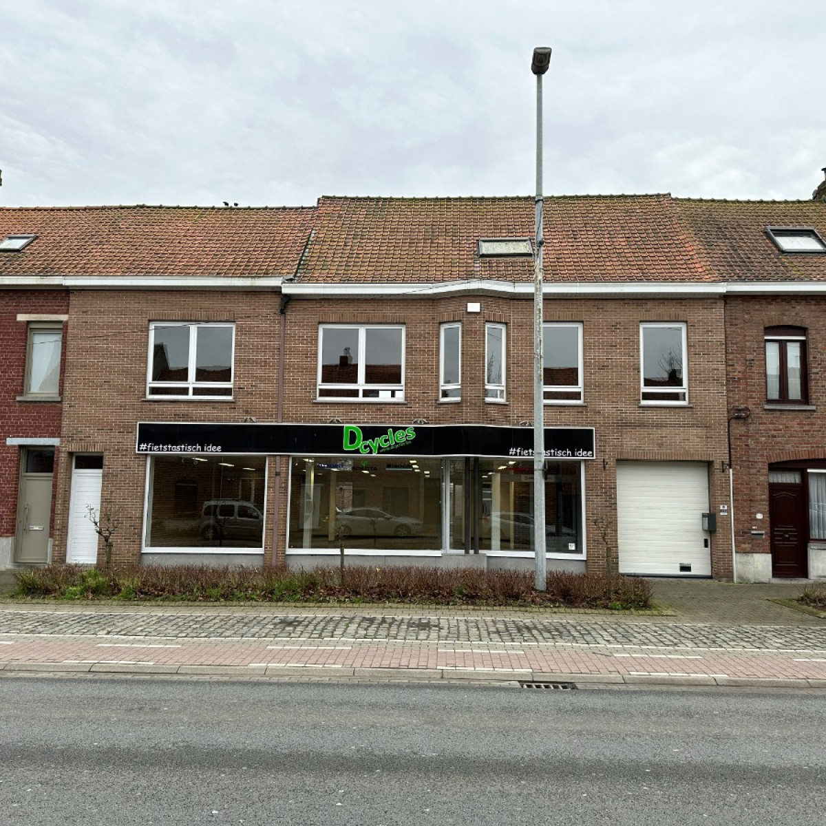 Menenstraat - 61 - - 8940